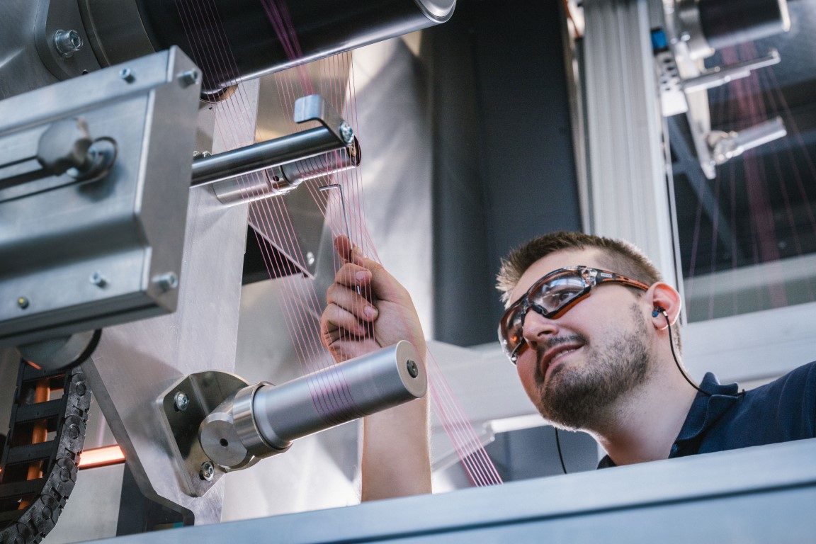 Vertex Spinning Line